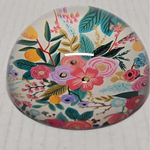 Anthropologie Garden Flowers Paperweight By Rifle Paper Co. NEW - Picture 4 of 9